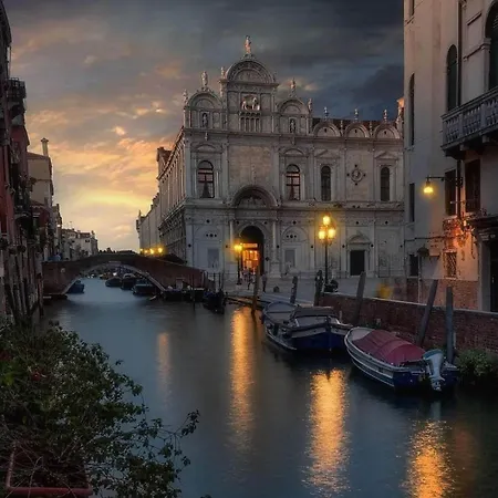 Апартаменты The Magic Of From A Cute Loft Венеция